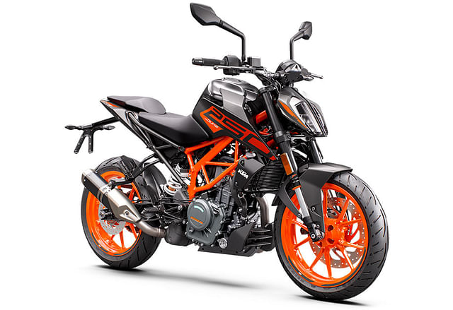 Bajaj Pulsar 250 vs KTM Duke 250 Comparison