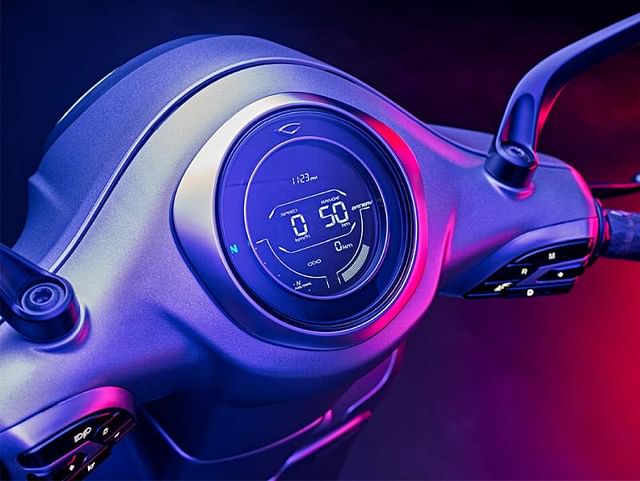 Bajaj Chetak_Instrument cluster