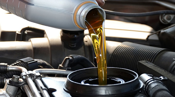 Difference Between 0w20 And 5w30 Engine Oil. Which Is Better?