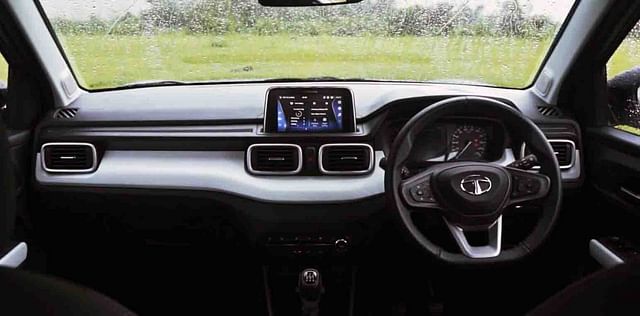 tata punch review interior dashboard