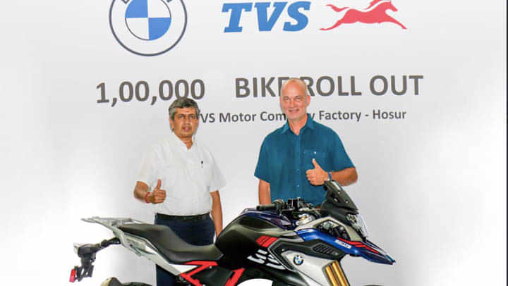 100,000th Unit of BMW G 310 Series Rolls Out of TVS' Hosur Facility 100,000th Unit of BMW G 310 Series Rolls Out of TVS' Hosur Facility