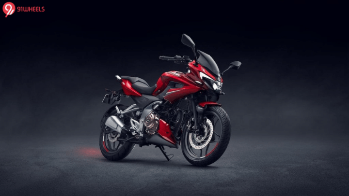 First Bajaj Pulsar 250F Delivered To A Previous 220F Owner First Bajaj Pulsar 250F Delivered To A Previous 220F Owner