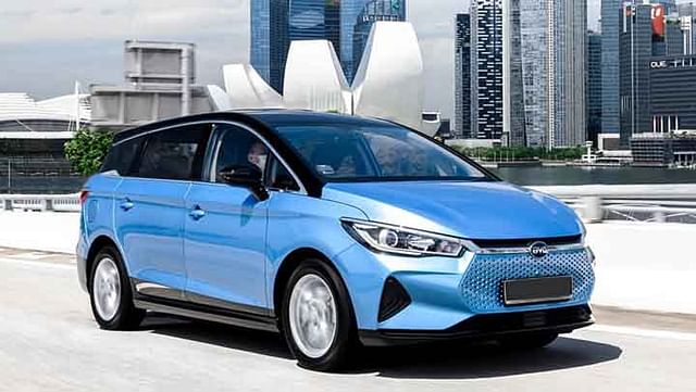 byd e6 india blue front three quarters