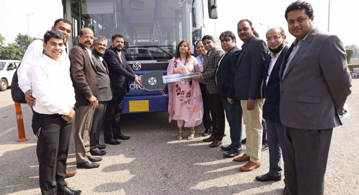 Ashok Leyland 12M Ultra Low Floor CNG Buses Launched Ashok Leyland 12M Ultra Low Floor CNG Buses Launched