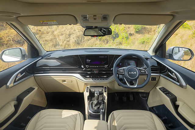 KIA CARENS INTERIOR