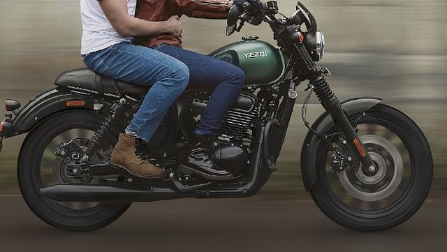 Yezdi Roadster vs Honda CB350 RS