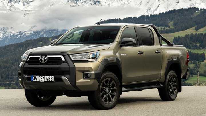 Toyota Hilux Base Model - Gets Cruise Control, Touchscreen And More Toyota Hilux Base Model - Gets Cruise Control, Touchscreen And More