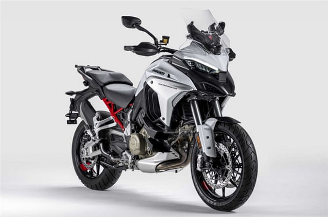 2022 Ducati Multistrada V4 front profile