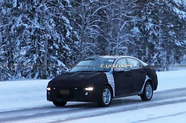 2023 Hyundai Verna Front