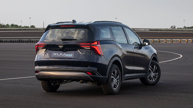 Mahindra XUV700 rear