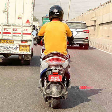 Burgman e-scooter rear profile