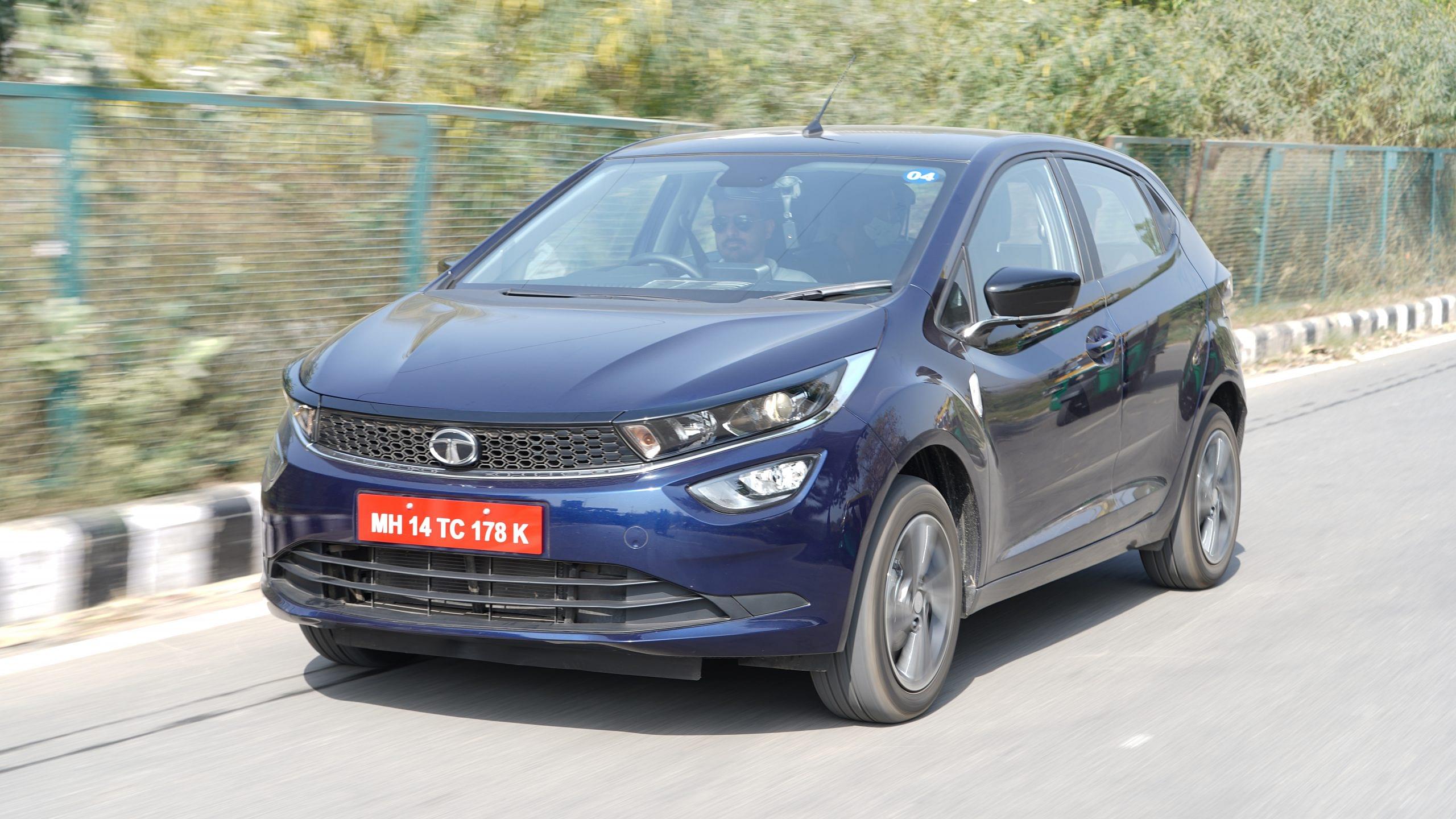 Tata Altroz XM plus Petrol price, specs, features @91Wheels