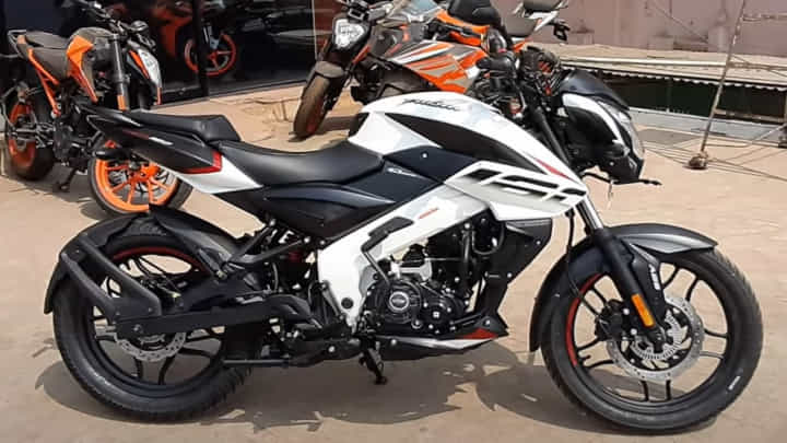 Bajaj Pulsar NS160 Gets New Colour Update - Read Details Here Bajaj Pulsar NS160 Gets New Colour Update - Read Details Here
