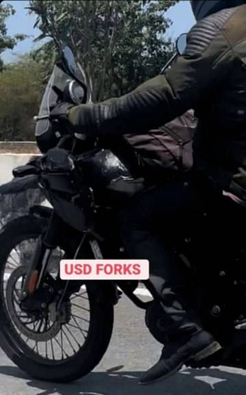 2022 Royal Enfield Himalayan USD forks, digital instrument panel