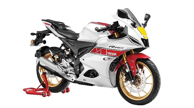 Yamaha R15M