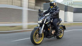 QJ Motors SRK 400 Naked Sports Bike Revealed - Rivals KTM Duke 390