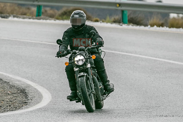  Royal Enfield Shotgun 650