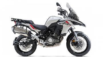 2022 Benelli TRk 502X