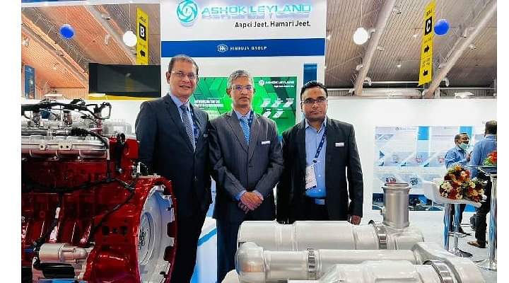 Ashok Leyland Displays New CNG Engine H-Series At Excon 2022 Ashok Leyland Displays New CNG Engine H-Series At Excon 2022