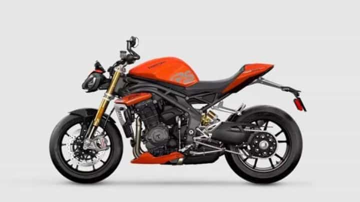 Triumph Rocket & Roadster Series Receive New Colour Options - Read Details Triumph Rocket & Roadster Series Receive New Colour Options - Read Details