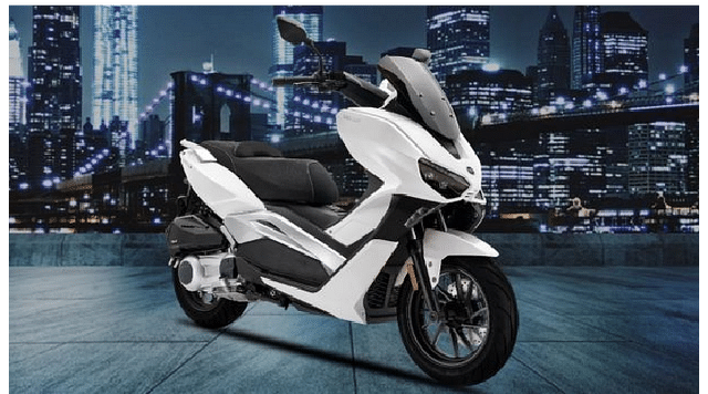 Keeway Sixties 300i and Vieste 300 Launched At Rs 2.99 Lakh - Details