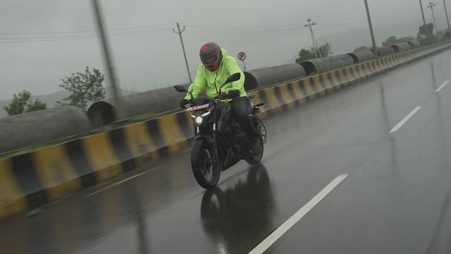 Bajaj Pulsar N160