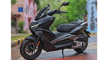 Keeway Vieste 300 Vs Yamaha Aerox 155