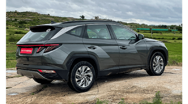 2022 Hyundai Tucson Side