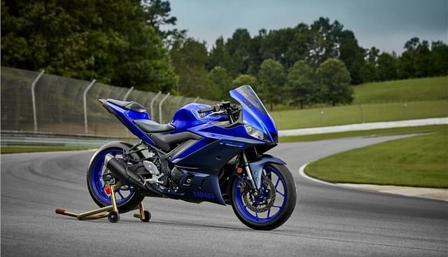 2022 Yamaha R3