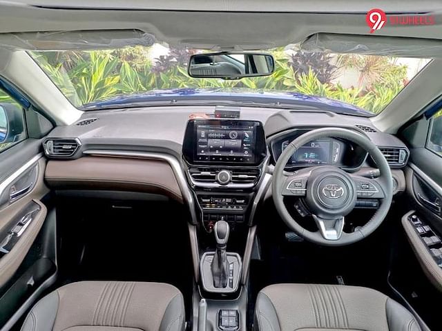 toyota hyryder review