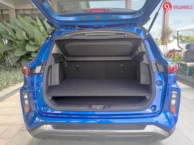 toyota hyryder review
