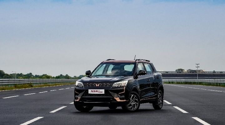 Mahindra XUV400 EV Unveiled - Here's All This Tata Nexon EV Rival Gets