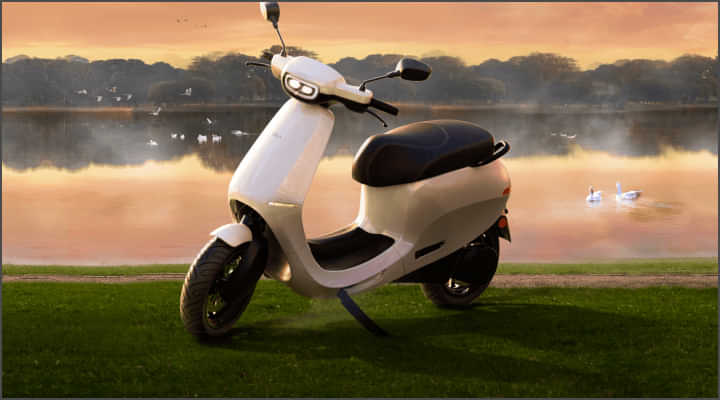 Ola S1 Scooter Bookings Reach 10K Mark; Deliveries To Begin Soon