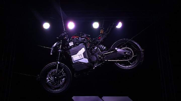 Ultraviolette F77 To Come With 300 Km Range, Bookings From 23 October Ultraviolette F77 To Come With 300 Km Range, Bookings From 23 October