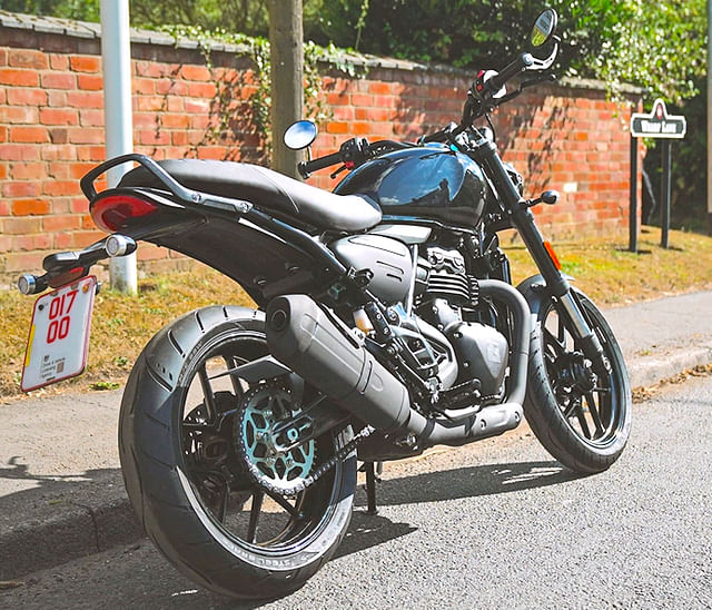 bajaj triumph 350