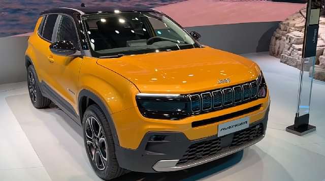 2023 Jeep Avenger SUV  Walkaround - Here's What It Will Get
