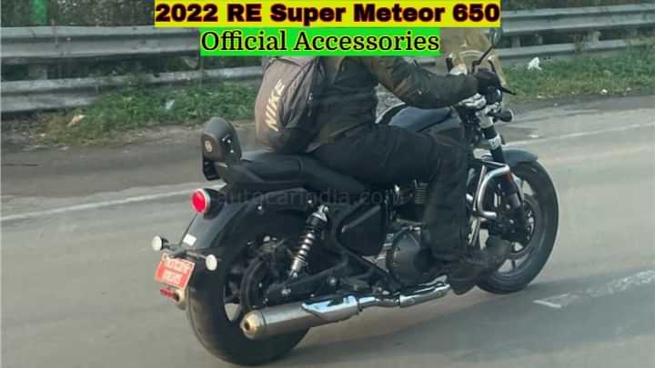 Royal Enfield Super Meteor 650 Spied Testing With Official Accessories Royal Enfield Super Meteor 650 Spied Testing With Official Accessories