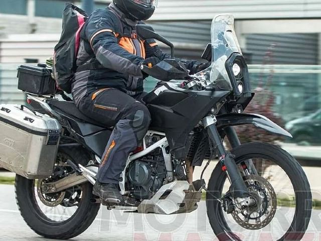 2024 KTM Adventure 390