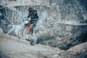 2023 KTM Adventure 390