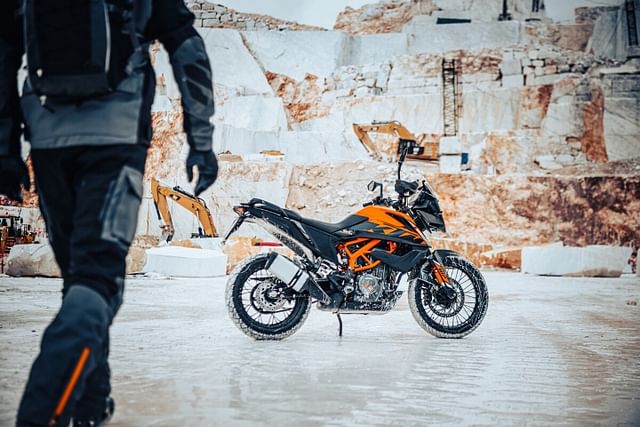 2023 KTM Adventure 390