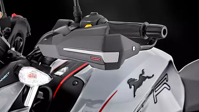 TVS Apache 200 4V Racing Edition