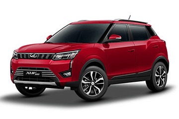 Mahindra XUV300 1.5 W8