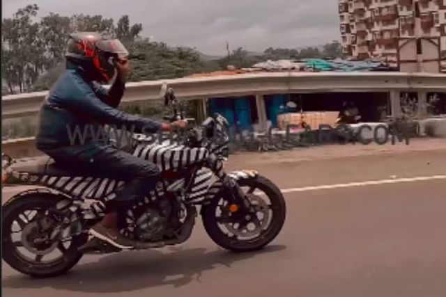 2023 Husqvarna Svartpilen 401