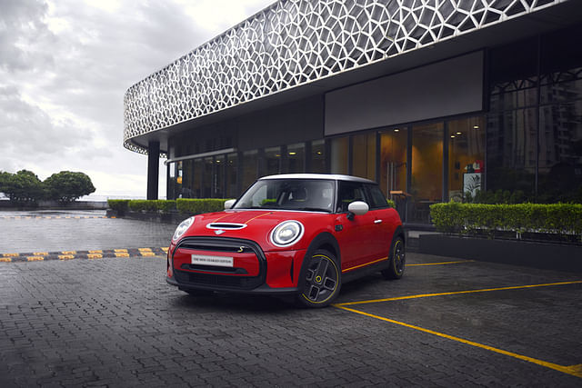 Mini Cooper SE Charged