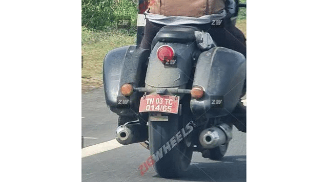 Royal Enfield Super Meteor 650 (2)