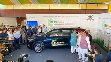 Innova hycross Flex Fuel 