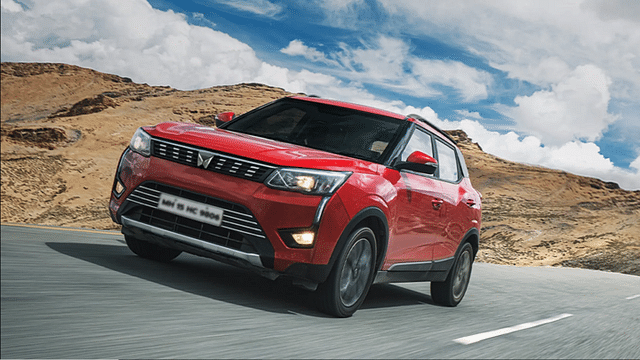 XUV300