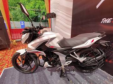 Bajaj Pulsar N150