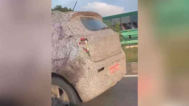 mahindra xuv300