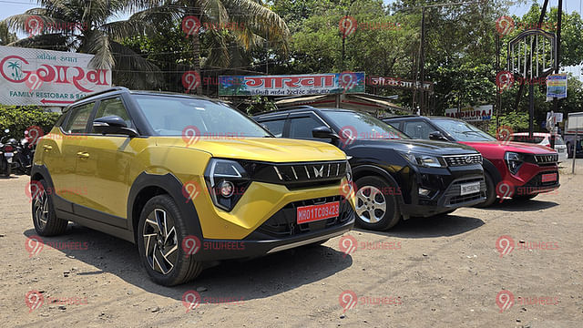 Mahindra XUV 3XO vs XUV 300